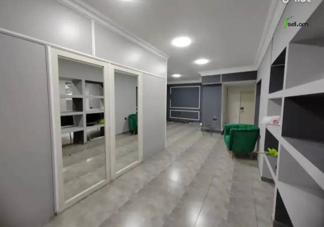 Բազմաֆունկցիոնալ գույք Բայրոնի փողոցում կենտրոնում, 190 ք.մ.