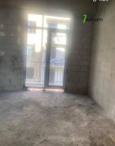 3 սենյականոց բնակարան նորակառույց շենքում Նվեր Սաֆարյան փողոցում, 78 քմ, 3/6 հարկ, բարձր առաստաղներ