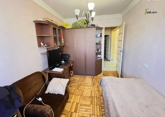 4 սենյականոց բնակարան, Ավան-Առինջ 2-րդ միկրոշրջան, 80 քմ, 3/9 հարկ, եվրովերանորոգված