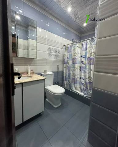 2 սենյականոց բնակարան նորակառույց շենքում Գայի պողոտայում, 62 ք.մ., բարձր առաստաղներ, 3/5 հարկ