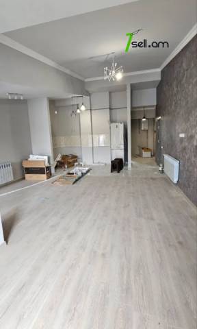 3 սենյականոց բնակարան նորակառույց շենքում Մուրացանի փողոցում, 76 քմ, բարձր առաստաղներ