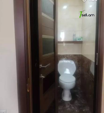 3 սենյականոց բնակարան, Դավթաշենի 2-րդ զանգված, 78 ք.մ., նախավերջին հարկ