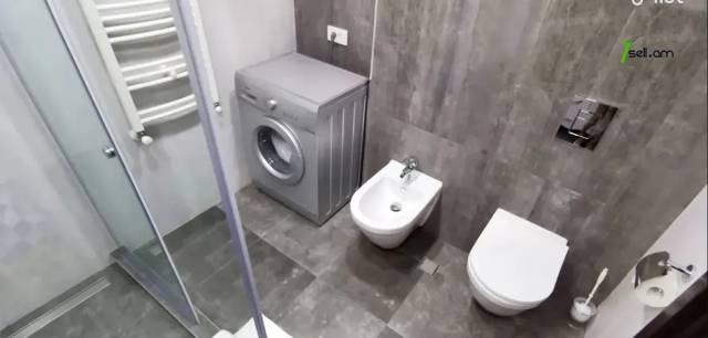 3 սենյականոց բնակարան նորակառույց շենքում Հյուսիսային պողոտայում, 121 ք.մ., 2 սանհանգույց