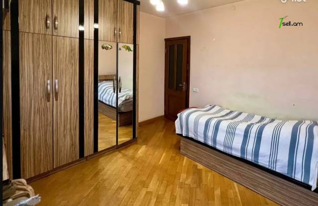 4 սենյականոց բնակարան Րաֆֆու փողոցում, 87 ք.մ., 3/9 հարկ, կապիտալ վերանորոգված