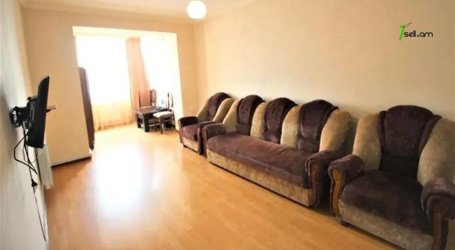 2 սենյականոց բնակարան Կոմիտասի պողոտայում, 64 քմ, նախավերջին հարկ, կապիտալ վերանորոգված, քարե շենք