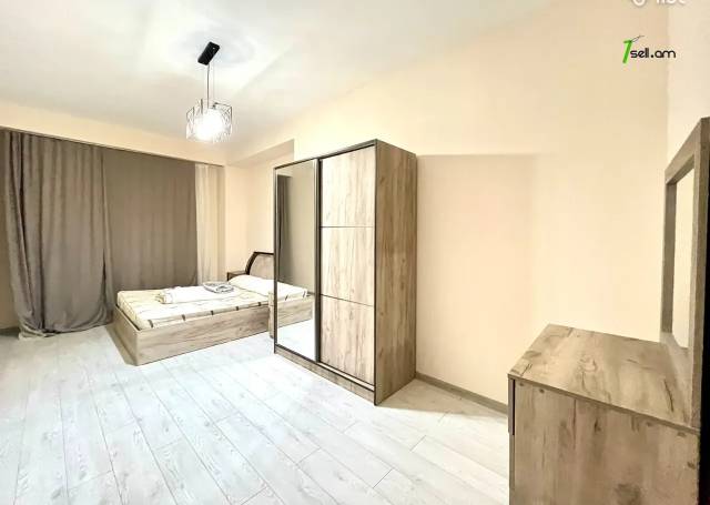 2 սենյականոց բնակարան նորակառույց շենքում Պարույր Սևակի փողոցում, 70 ք.մ., բարձր առաստաղներ