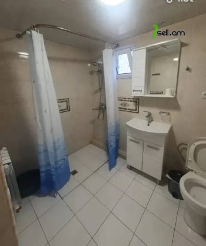 3 սենյականոց բնակարան Զորավար Անդրանիկի փողոցում, 65 ք.մ., 2/9 հարկ, կապիտալ վերանորոգված