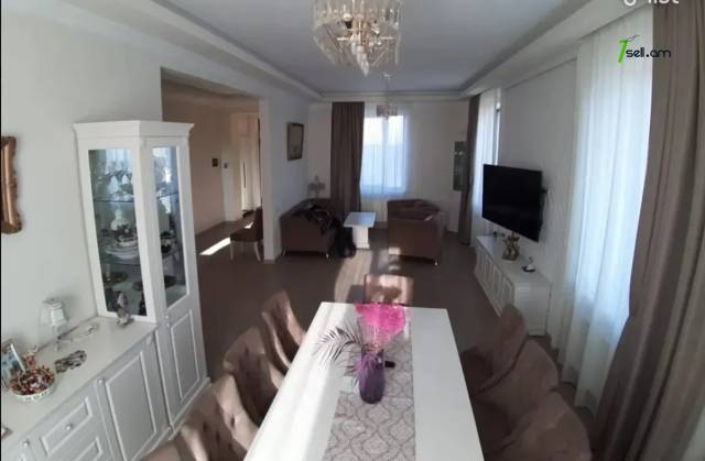 Երկու հարկանի քարե տուն Շրջանցիկ Թունել փողոցում Արաբկիրում, 220 ք.մ., 3+ սանհանգույց