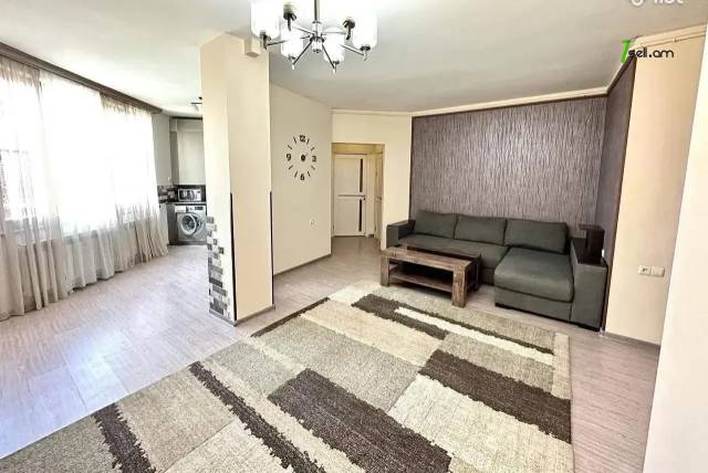 3 սենյականոց բնակարան նորակառույց շենքում, Նորաշեն թաղամաս, 70 ք.մ., կապիտալ վերանորոգված