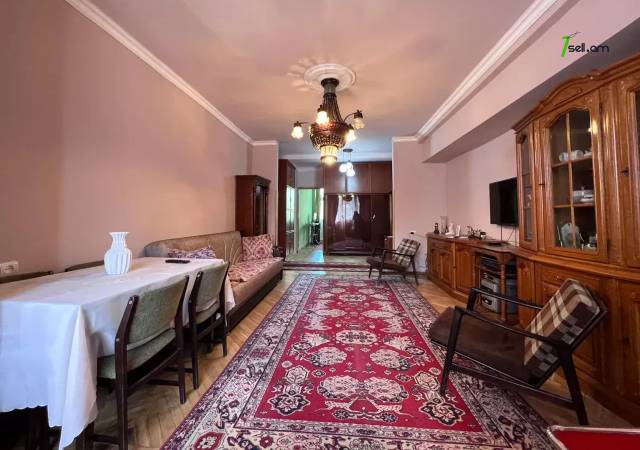 3 սենյականոց բնակարան Սարյանի փողոցում, 88 ք.մ., 2 սանհանգույց, 3/9 հարկ, կապիտալ վերանորոգված