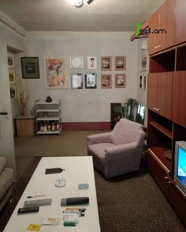 1 սենյականոց բնակարան Մոսկովյան փողոցում, 40 ք.մ., 5/9 հարկ