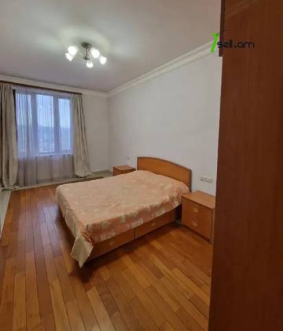 5 սենյականոց բնակարան նորակառույց շենքում Մարշալ Բաղրամյան պողոտայում, 150 քմ, 12/17 հարկ