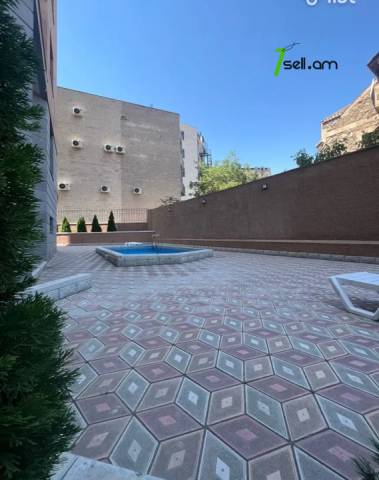 3 սենյականոց բնակարան նորակառույց շենքում Մարո Մարգարյան փողոցում, 59 ք.մ., բարձր առաստաղներ