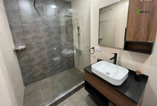 2 սենյականոց բնակարան նորակառույց շենքում Քանաքեռ Զեյթունում, 66 ք.մ., բարձր առաստաղներ, 5/18 հարկ