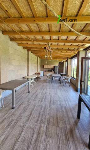 Երկու հարկանի քարե տուն Սիլիկյանի 5-րդ փողոցում Աջափնյակում, 820 քմ, 3+ սանհանգույց, մեծ հողամաս