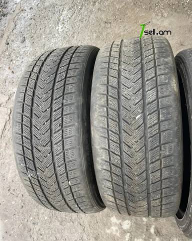 GGG. CripMax 2հատ 70% Ձմեռային անվադողեր, 245/40 R20