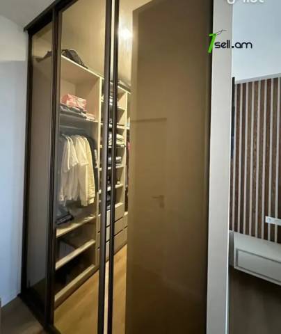 3 սենյականոց բնակարան նորակառույց շենքում Եղիշե Չարենցի փողոցում, 71 ք.մ., բարձր առաստաղներ