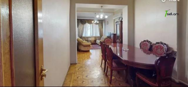 3 սենյականոց բնակարան Պարոնյան փողոցում, 95 ք.մ., 2/4 հարկ, կոսմետիկ վերանորոգում, քարե շենք