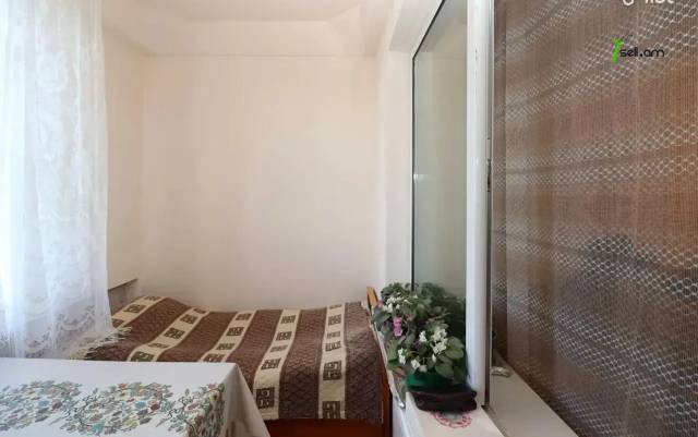 4 սենյականոց բնակարան Գալշոյան փողոցում, 74 քմ, եվրովերանորոգված, քարե շենք