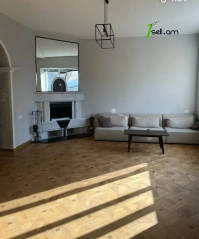 Ընդարձակ 6 սենյականոց բնակարան Մեսրոպ Մաշտոցի պողոտայում, 308 քմ, նախավերջին հարկ, 3+ սանհանգույց