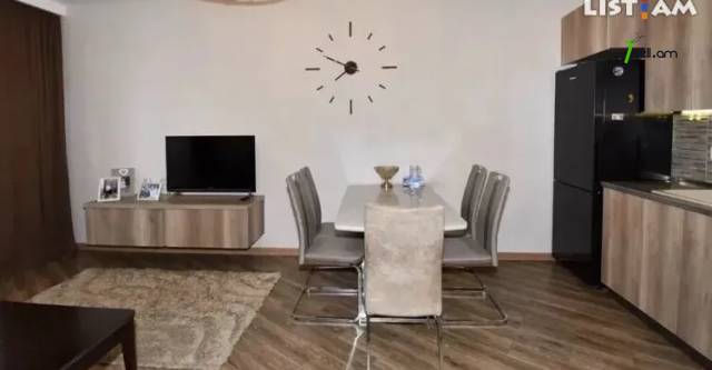 2 սենյականոց բնակարան Կոմիտասի պողոտայում, 75 քմ, 3/7 հարկ, 2 սանհանգույց