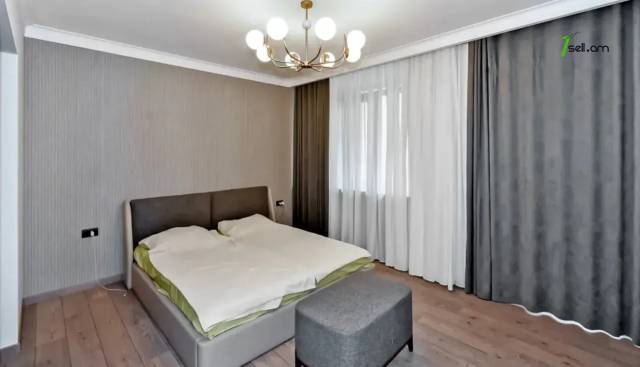 Երկու հարկանի թաունհաուզ Ծարավ Աղբյուր փողոցում Ավանում, 270 քմ, 3+ սանհանգույց