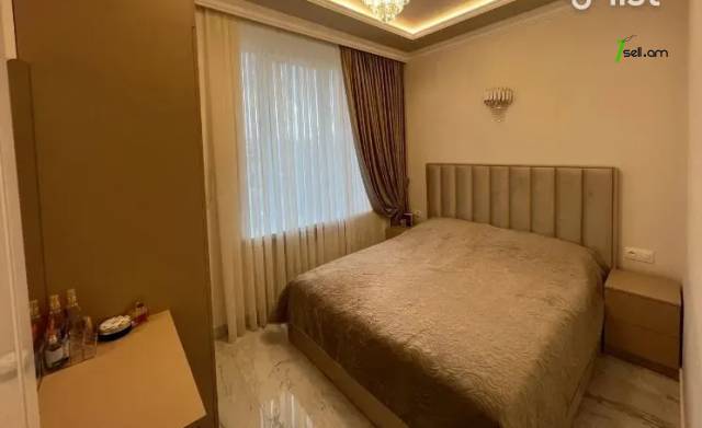 2 սենյականոց բնակարան Կոմիտասի պողոտայում, 39 ք.մ., 2/5 հարկ, կապիտալ վերանորոգված, քարե շենք