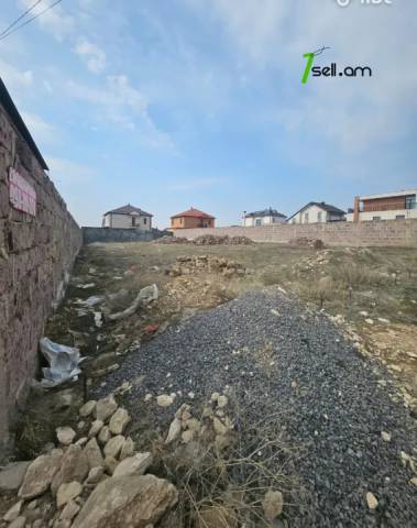 Հողատարածք բնակելի շինությունների համար Ջրվեժում, 1000 քմ