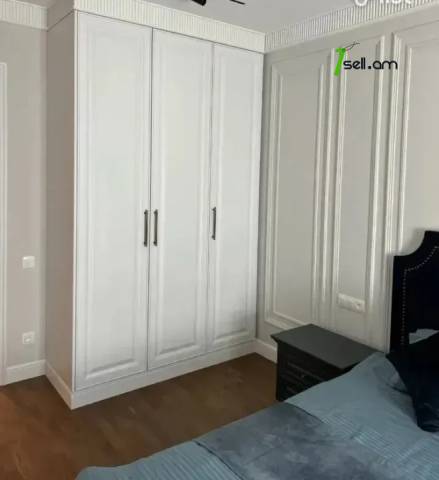 3 սենյականոց բնակարան Թամանյանի փողոցում, 94 ք.մ., բարձր առաստաղներ, մի քանի պատշգամբ, 3/5 հարկ