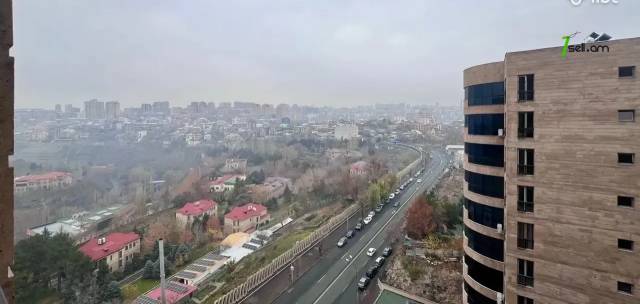 3 սենյականոց բնակարան նորակառույց շենքում Պարոնյան փողոցում, 81 ք.մ., բարձր առաստաղներ