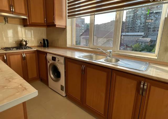 3 սենյականոց բնակարան նորակառույց շենքում Հրաչյա Թամրազյան փողոցում, 75 քմ, 2 սանհանգույց