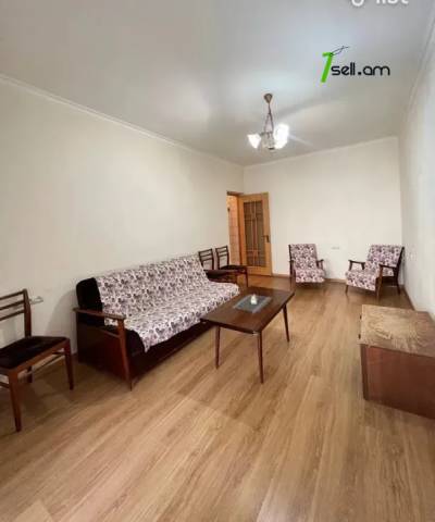 2 սենյականոց բնակարան Մարգարյան փողոցում, 45 ք.մ., 2/5 հարկ, եվրովերանորոգված, քարե շենք