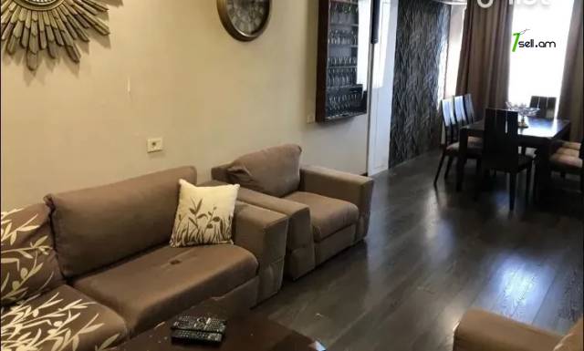 4 սենյականոց բնակարան Սարյանի փողոցում, 88 ք.մ., բարձր առաստաղներ, նախավերջին հարկ