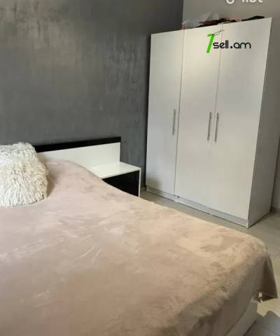 3 սենյականոց բնակարան, Աթոյան փողոցի նրբանցք, 80 ք.մ., 2/9 հարկ, կապիտալ վերանորոգված