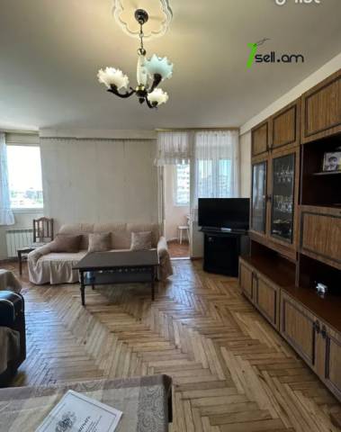 3 սենյականոց բնակարան Բաշինջաղյան փողոցում, 65 քմ, 10/16 հարկ, մի քանի պատշգամբ