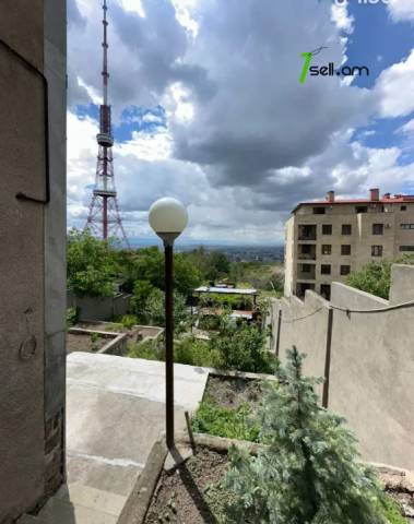 Երկու հարկանի քարե տուն Գևորգ Հովսեփյանի փողոցում Նորք Մարաշում, 282 քմ, 2 սանհանգույց