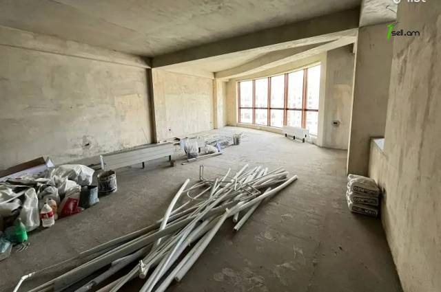 5 սենյականոց բնակարան նորակառույց շենքում Աբովյան փողոցում, 225 քմ, 6/14 հարկ, 3+ սանհանգույց