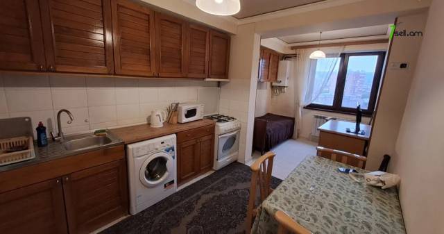 2 սենյականոց բնակարան Իսրայելյան փողոցում, 60 քմ, 8/10 հարկ, կապիտալ վերանորոգված