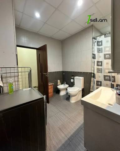 3 սենյականոց բնակարան նորակառույց շենքում Քեռու փողոցում, 110 քմ, 17/19 հարկ, 2 սանհանգույց