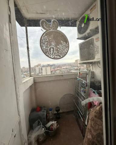 4 սենյականոց բնակարան Բաշինջաղյան փողոցում, 98 ք.մ., կոսմետիկ վերանորոգում