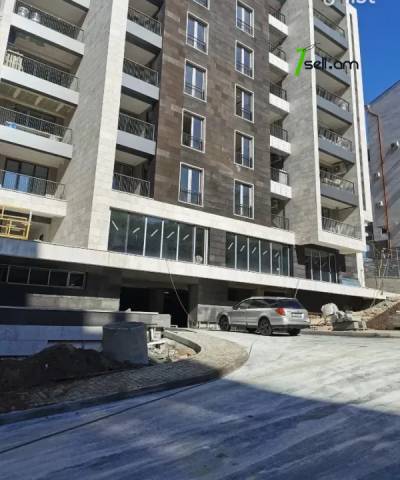 2 սենյականոց բնակարան նորակառույց շենքում Աղբյուր Սերոբի փողոցում, 66 ք.մ., բարձր առաստաղներ