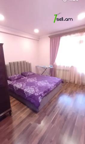 4 սենյականոց բնակարան Աբովյան փողոցում, 115 ք.մ., կապիտալ վերանորոգված, քարե շենք