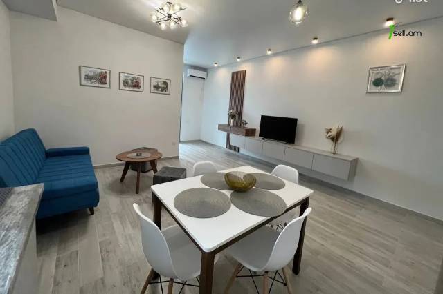 3 սենյականոց բնակարան նորակառույց շենքում Կարապետ Ուլնեցու փողոցում, 74 ք.մ., բարձր առաստաղներ