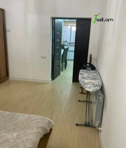 Մեկ հարկանի քարե տուն Նոր-Արեշի 46 փողոցում Էրեբունիում, 500 քմ, եվրովերանորոգված