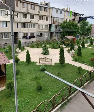 3 սենյականոց բնակարան Սողոմոն Տարոնցի փողոցում, 75 քմ, 2/4 հարկ, մասնակի վերանորոգում