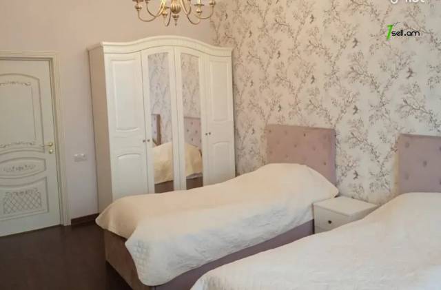 Ընդարձակ 3 սենյականոց բնակարան նորակառույց շենքում Ավանում, 190 քմ, բարձր առաստաղներ