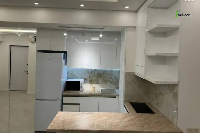 2 սենյականոց բնակարան նորակառույց շենքում Լենինգրադյան փողոցում, 67 ք.մ., 12/14 հարկ