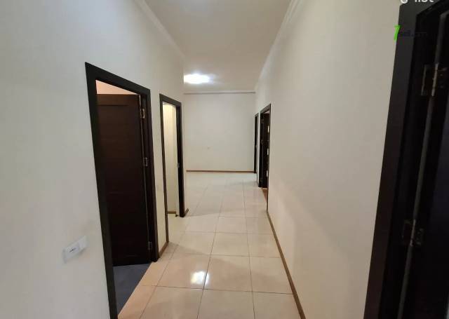 2 սենյականոց բնակարան նորակառույց շենքում Պարույր Սևակի փողոցում, 83 քմ, 8/14 հարկ, բարձր առաստաղներ