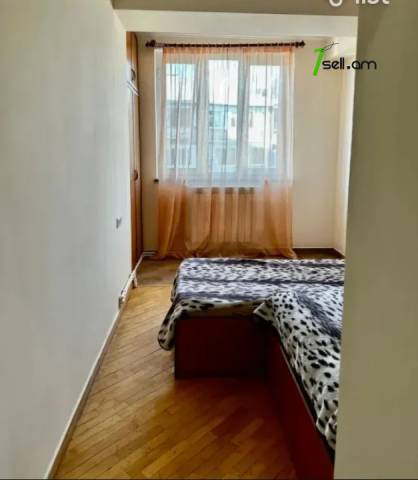 3 սենյականոց բնակարան Պարոնյան փողոցում, 80 քմ, 4/14 հարկ, կապիտալ վերանորոգված