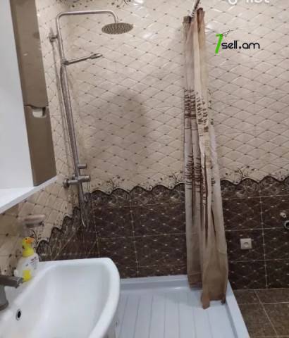 2 սենյականոց բնակարան Վիլնյուսի փողոցում, 63 ք.մ., 3/9 հարկ, կապիտալ վերանորոգված